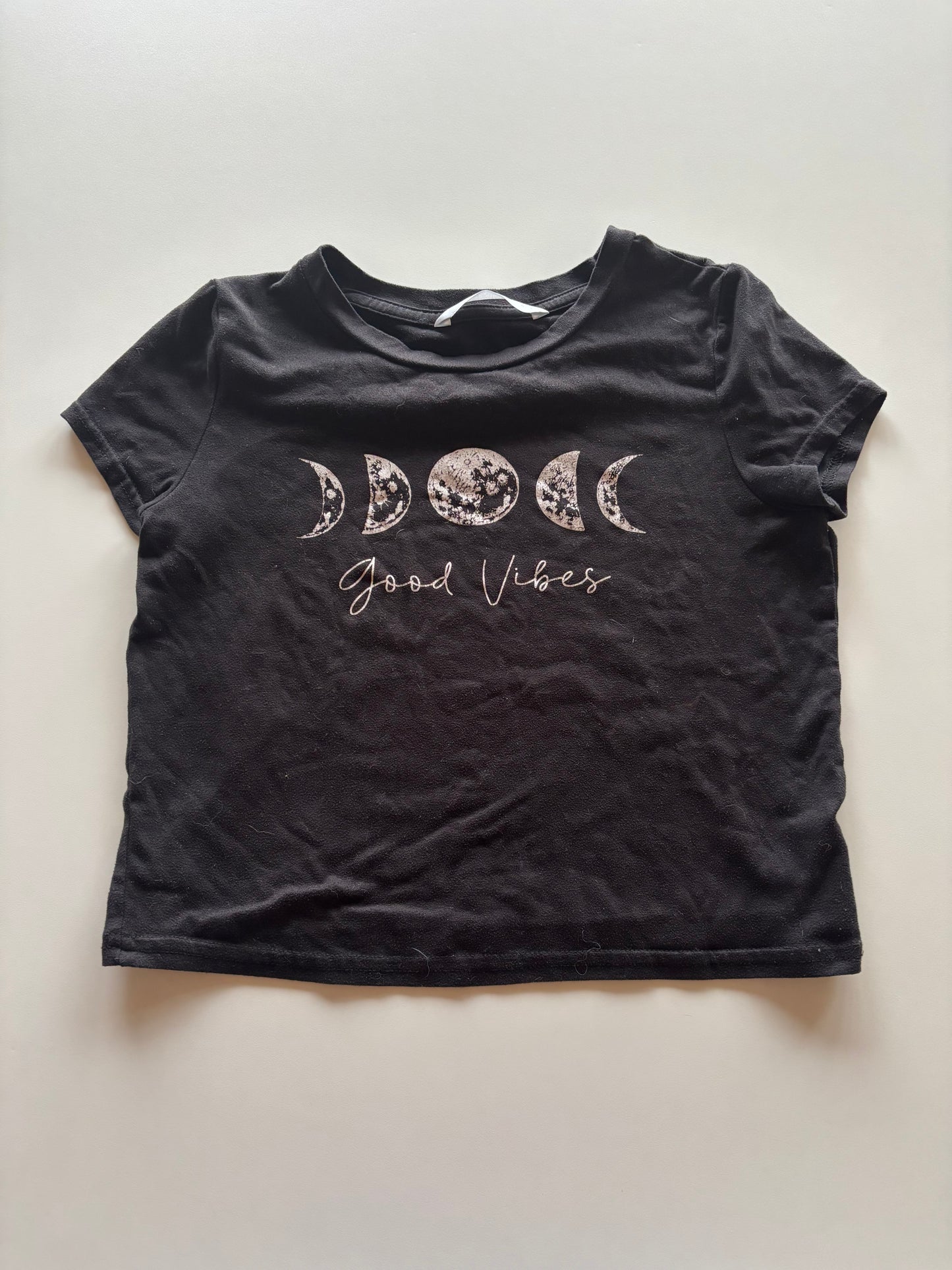 Black Moon Phase Cropped Tee