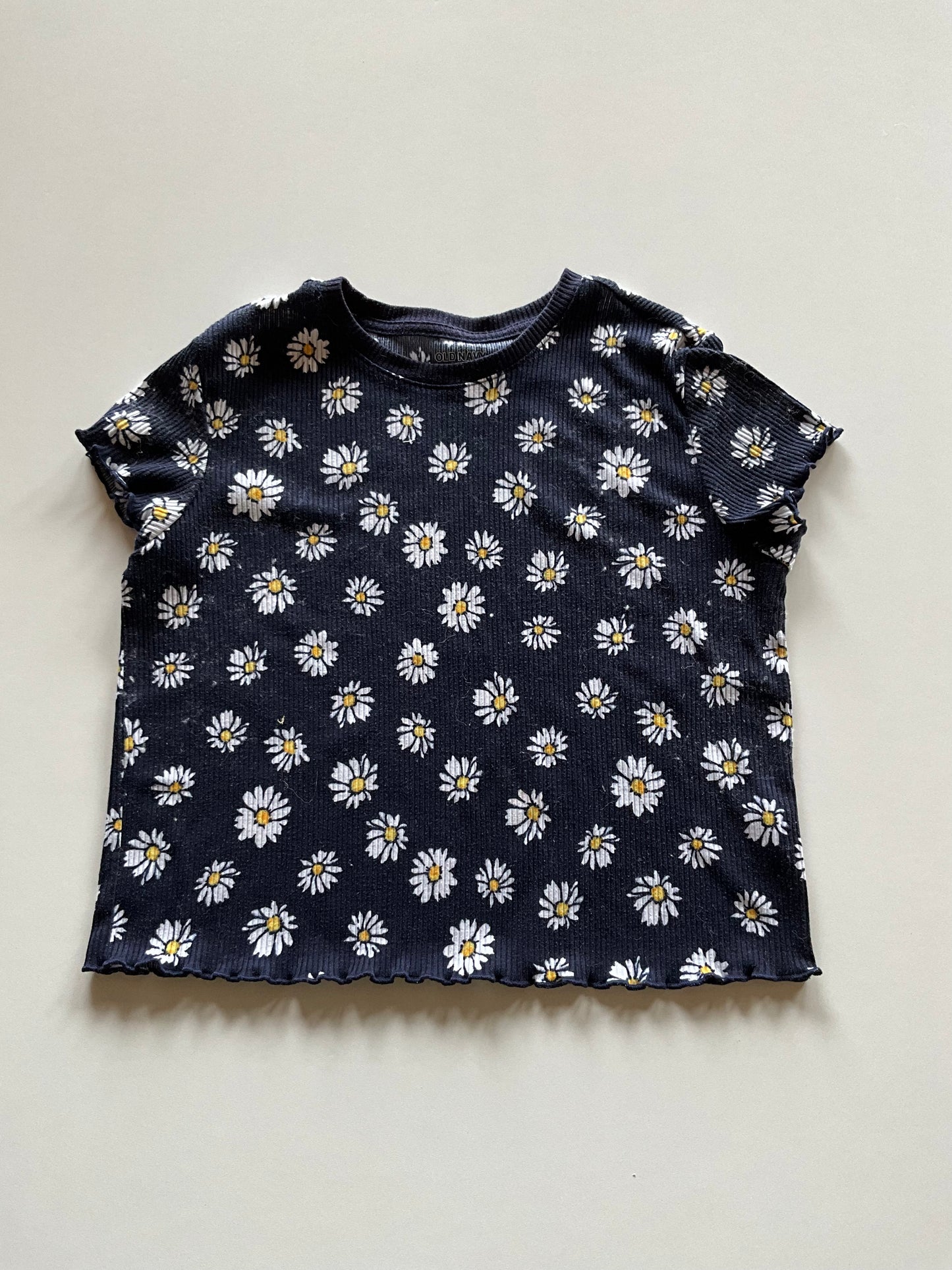 Cropped Ribbed Daisy Tee