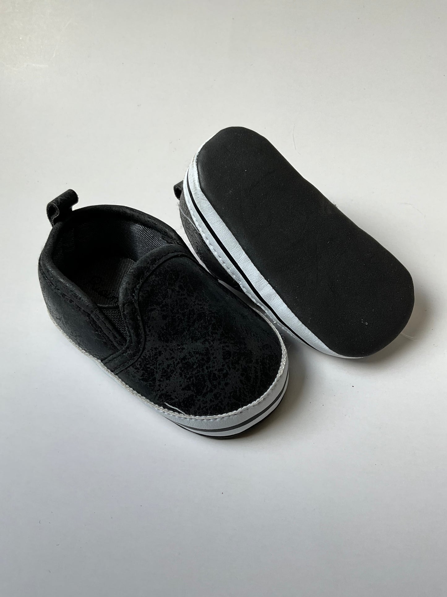 Black Crackled Crib Shoes