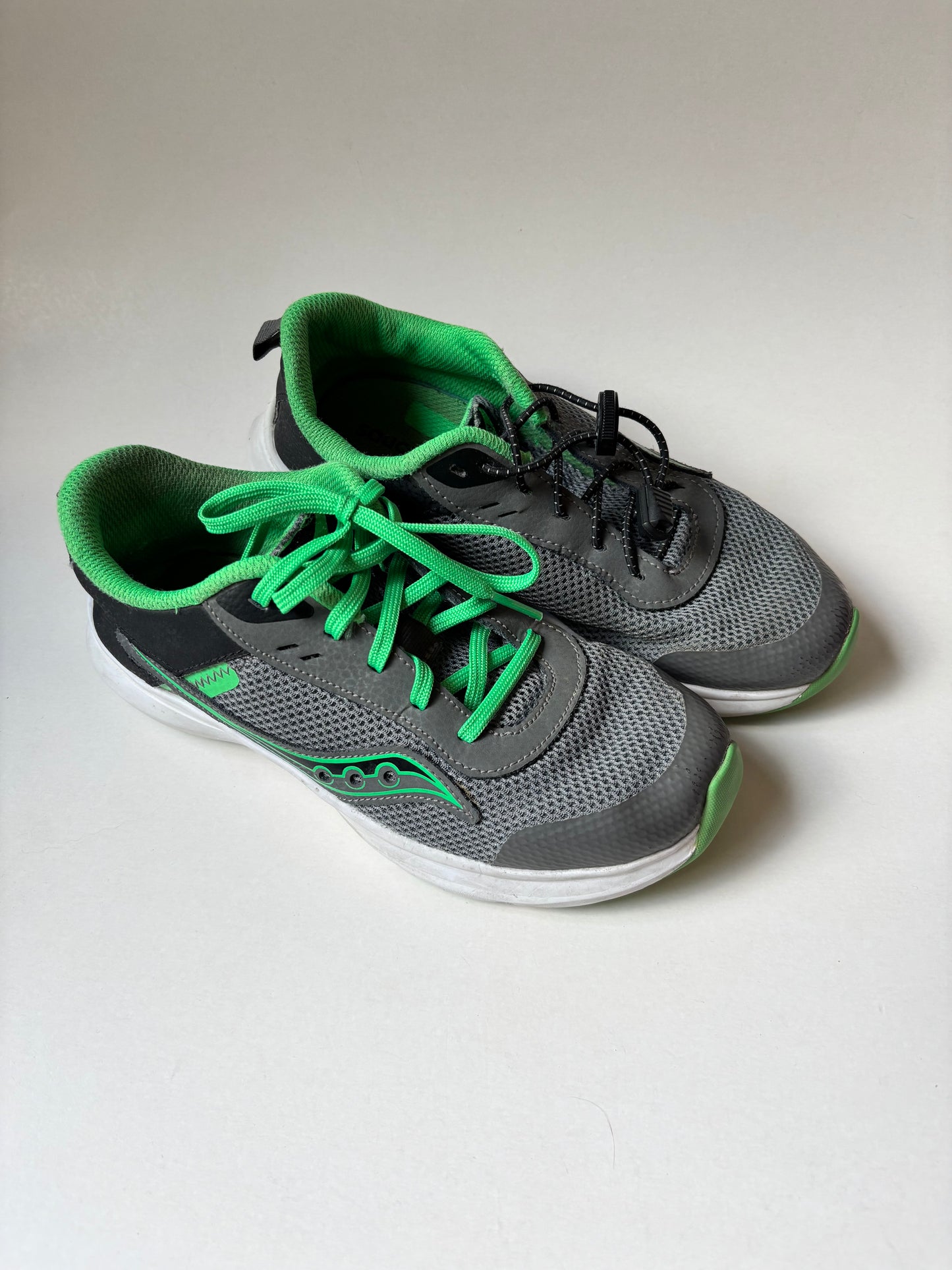 Grey & Green Runners
