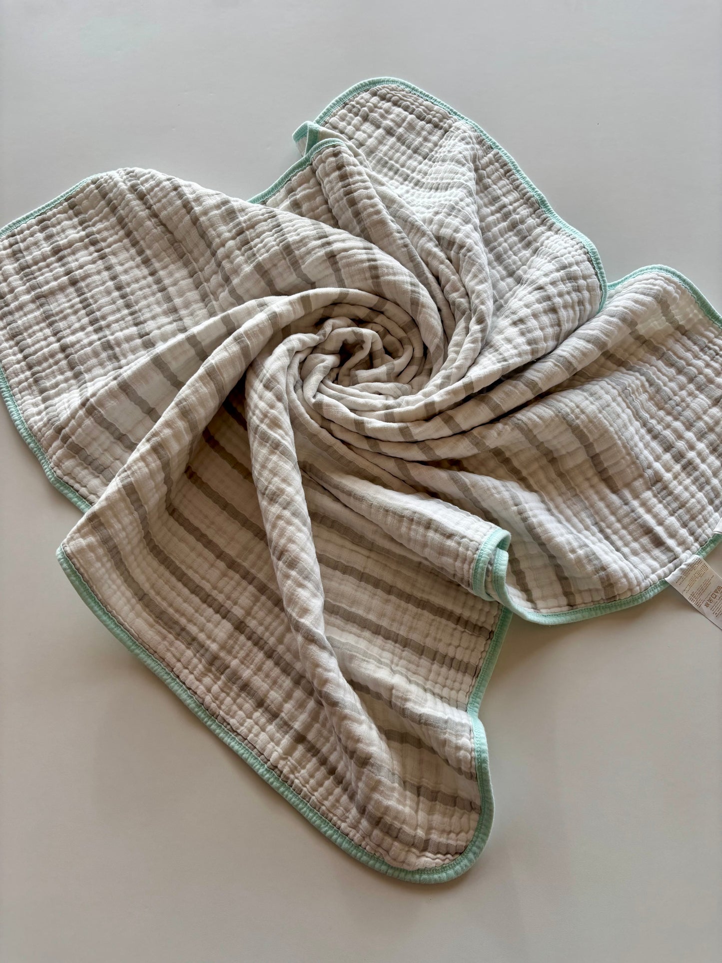 Heart & Stripes Reversible Muslin Dream Blanket