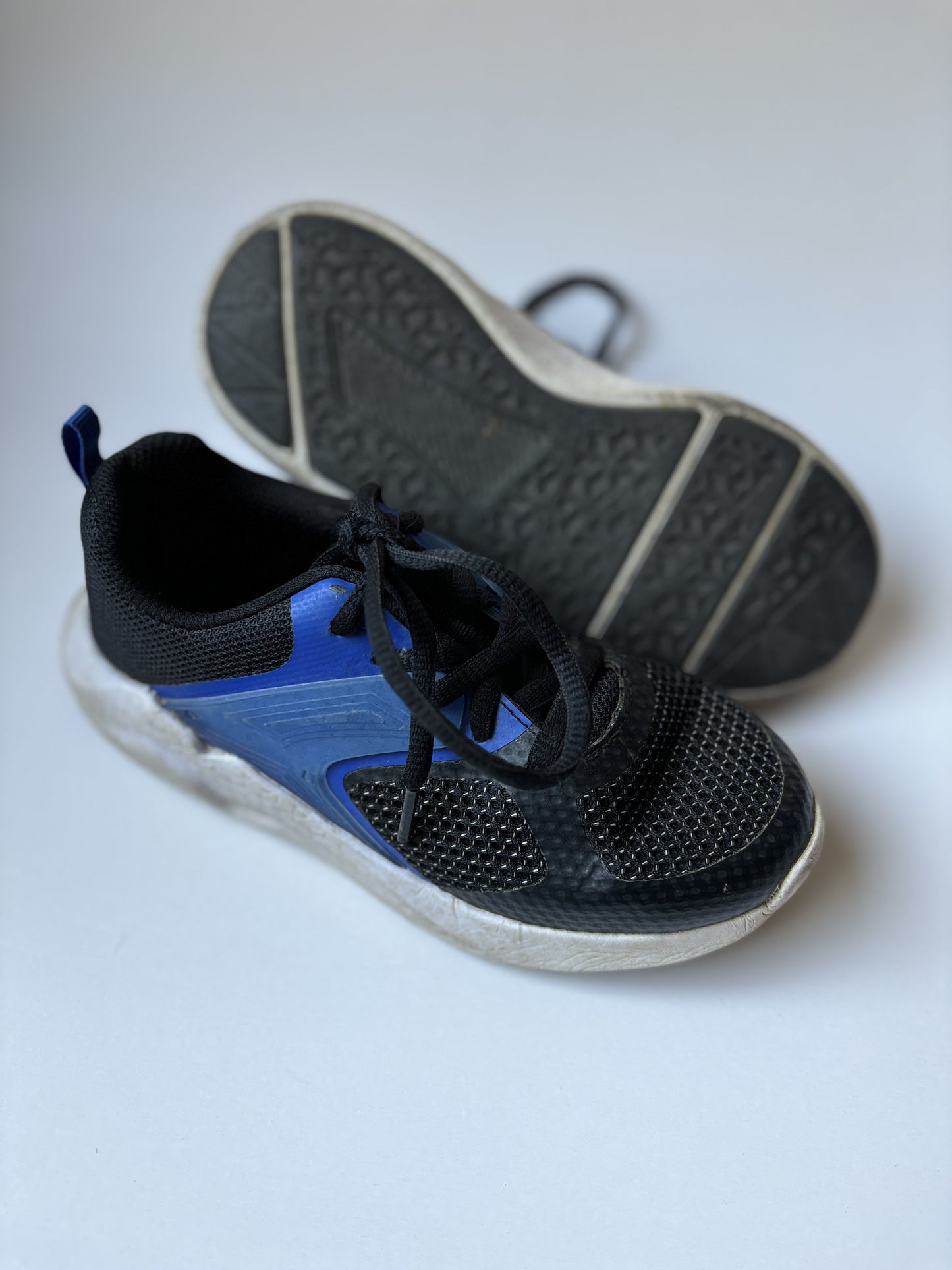 Black & Blue Runners
