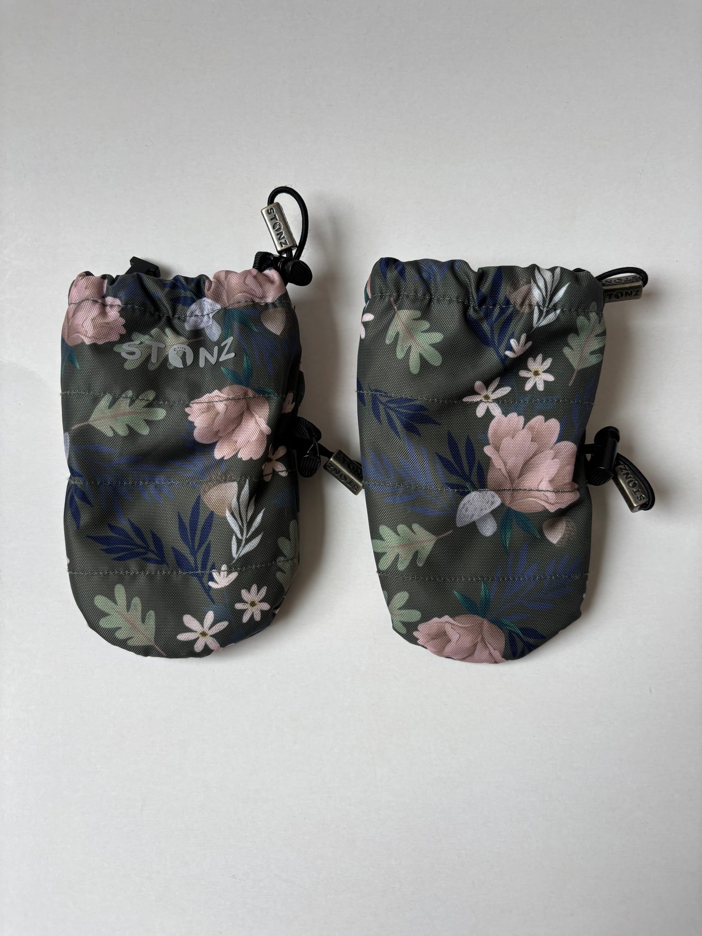 Thumbless Floral Stonz Mitts