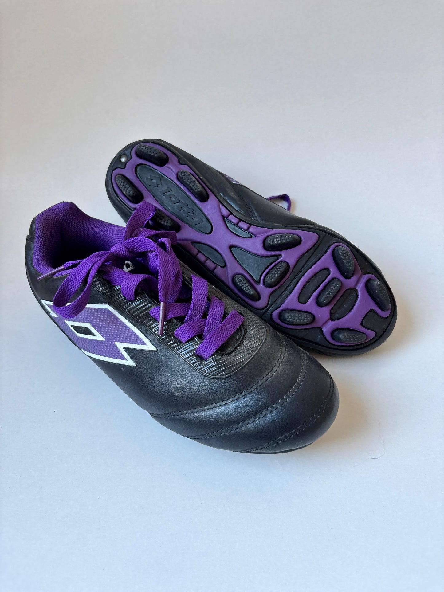 NWOT Black & Purple Cleats