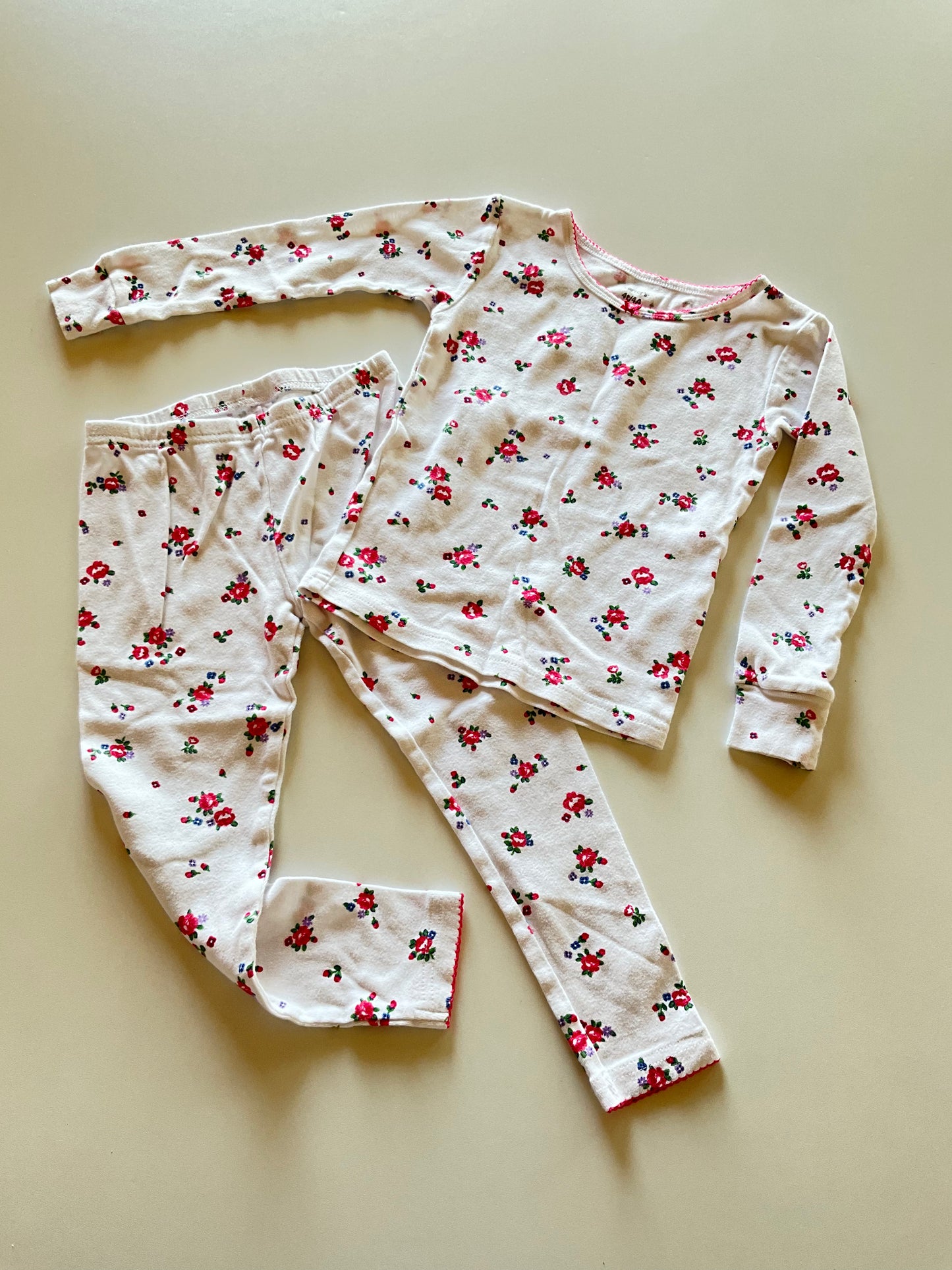 2pc White Floral Pajamas