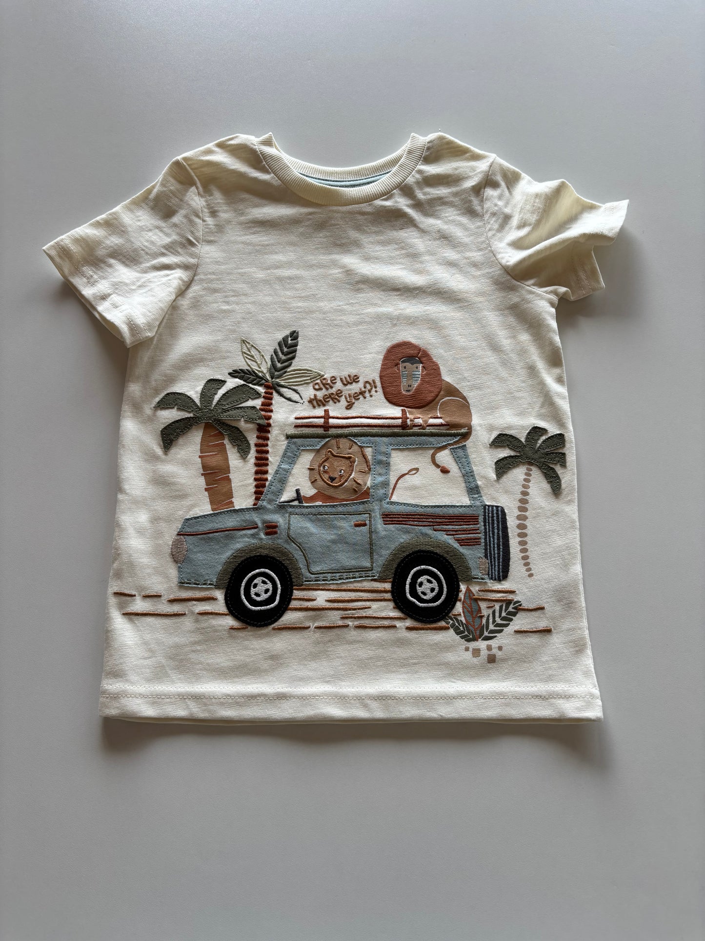 NWOT Ivory Safari Animals Road Trip Tee