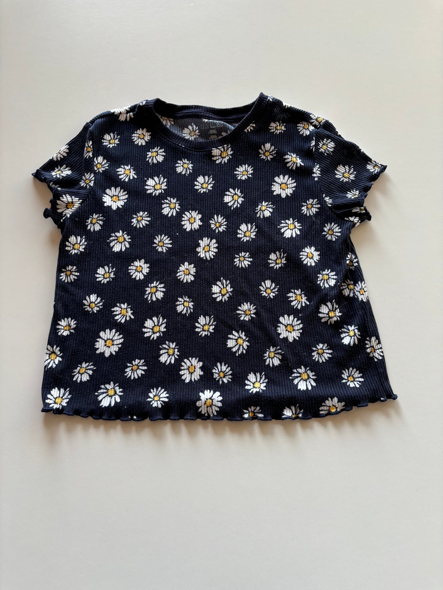 Black Daisy Ribbed Cropped Tee