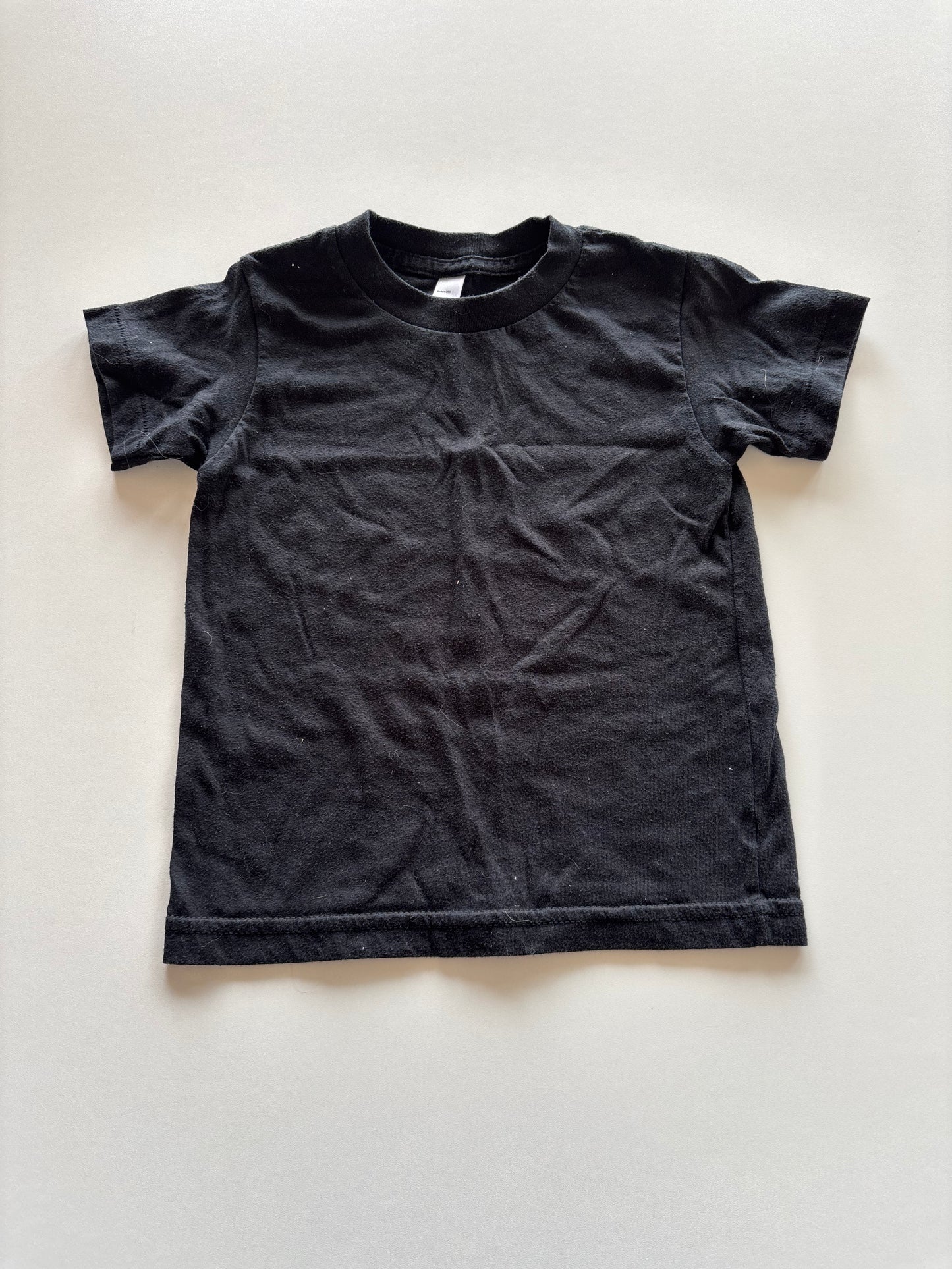 Black Tee