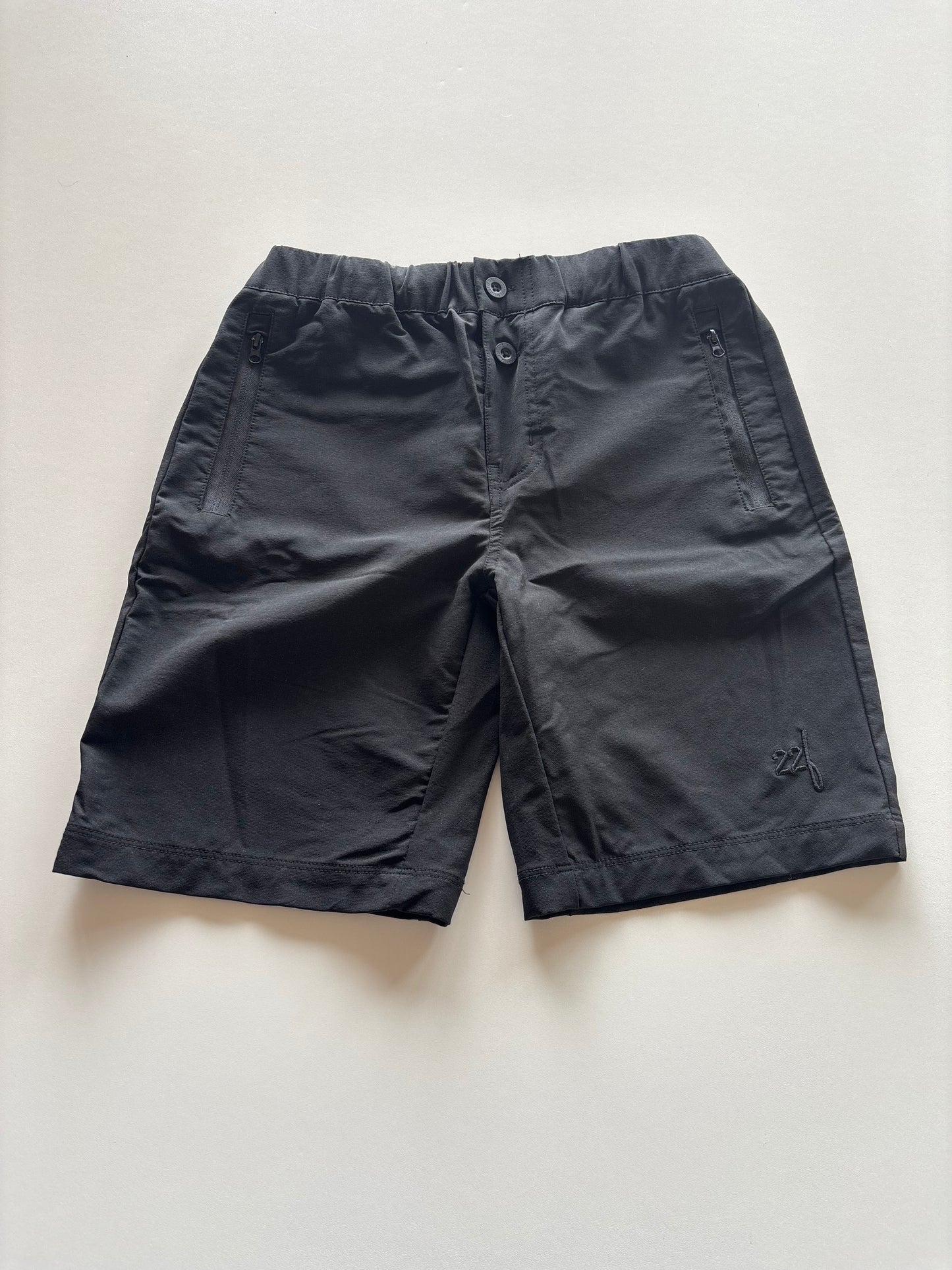 Black 22f Shorts