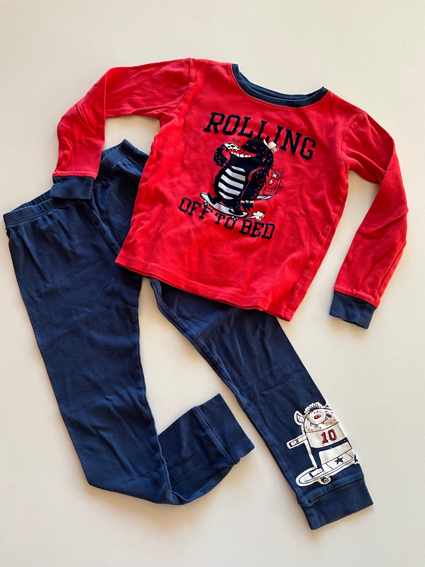 2pc Rolling off to Bed Pajamas