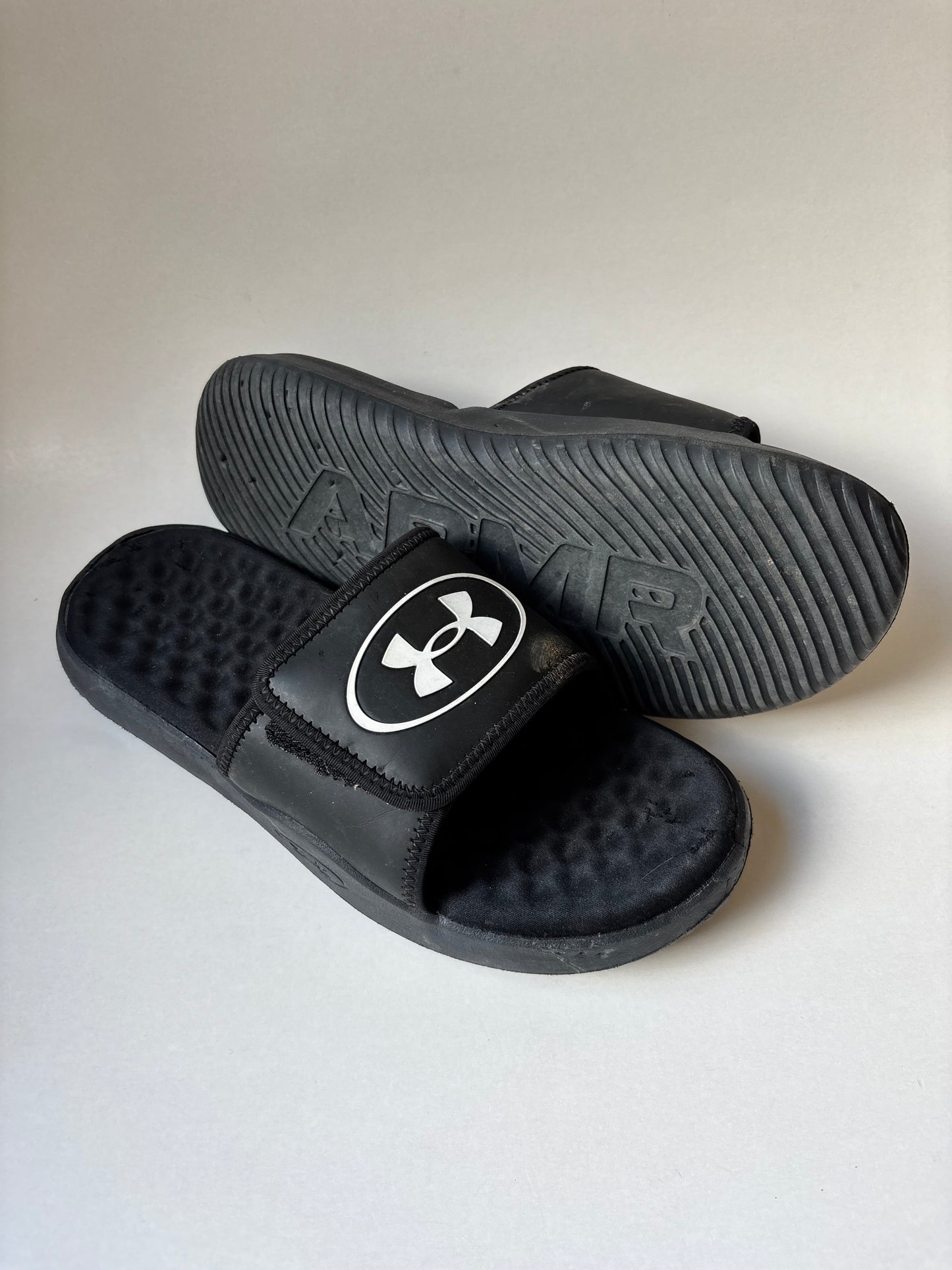 Black UA Slides