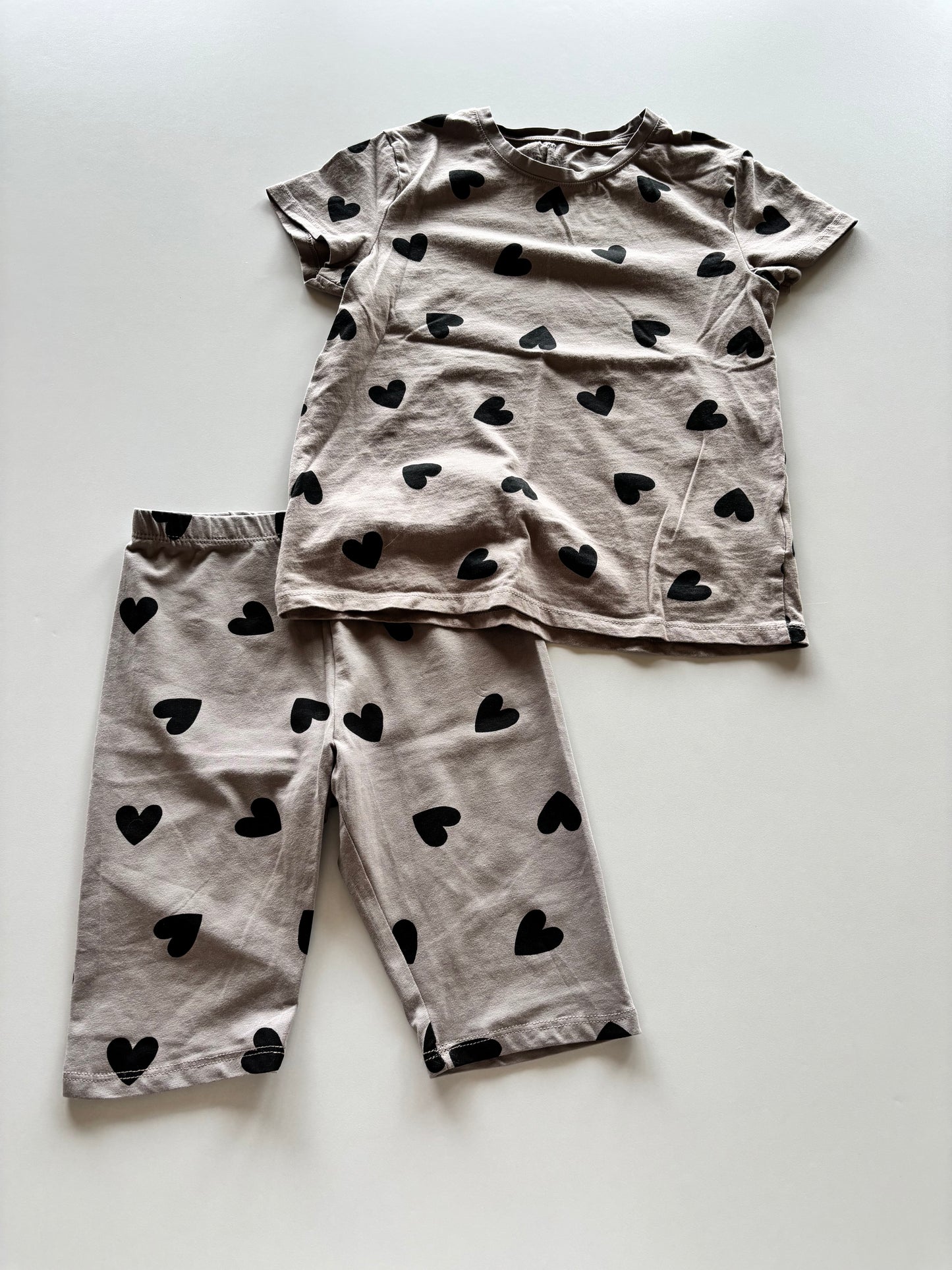 2pc Taupe Heart Set