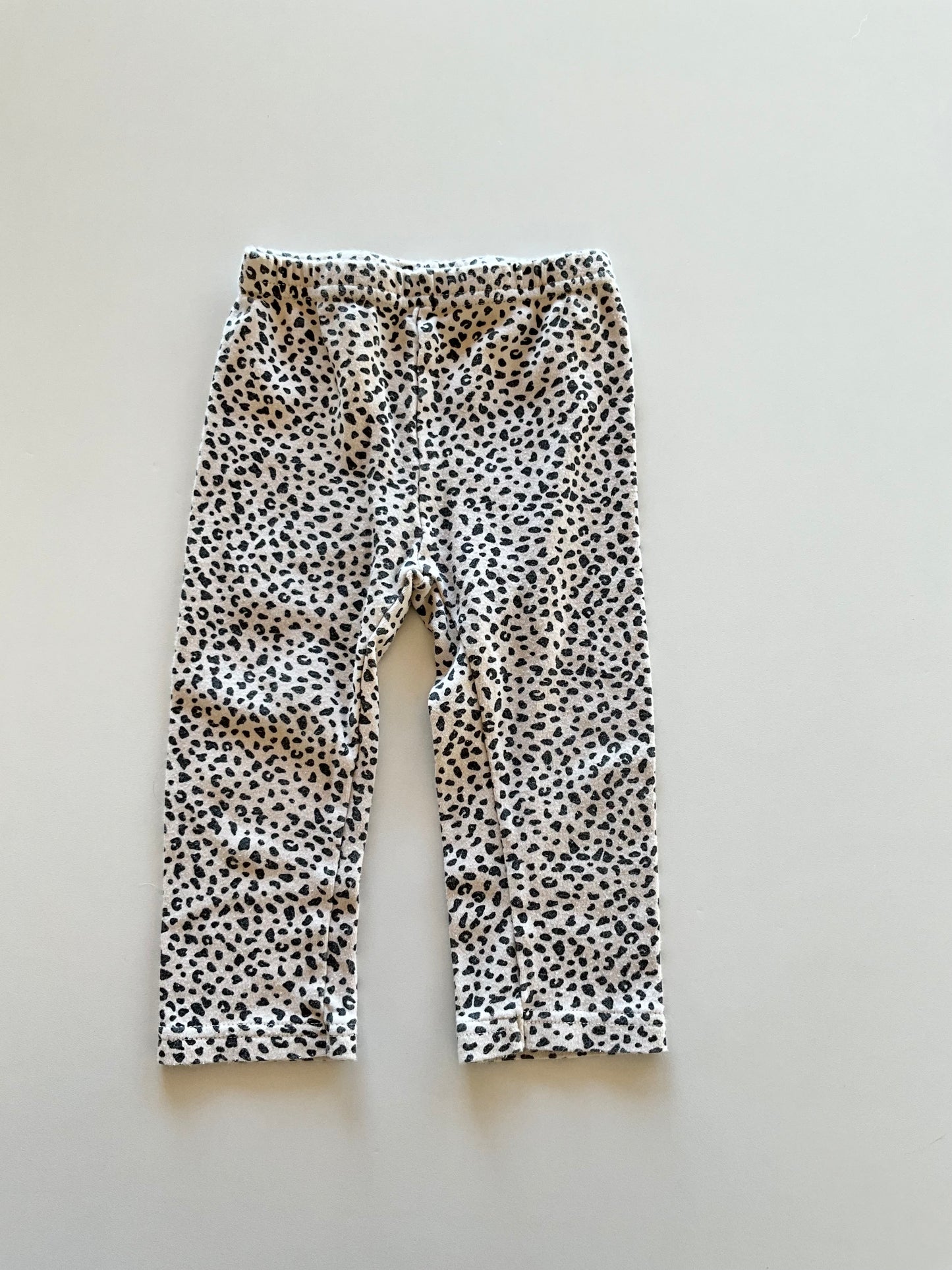 Black & White Leopard Print Leggings