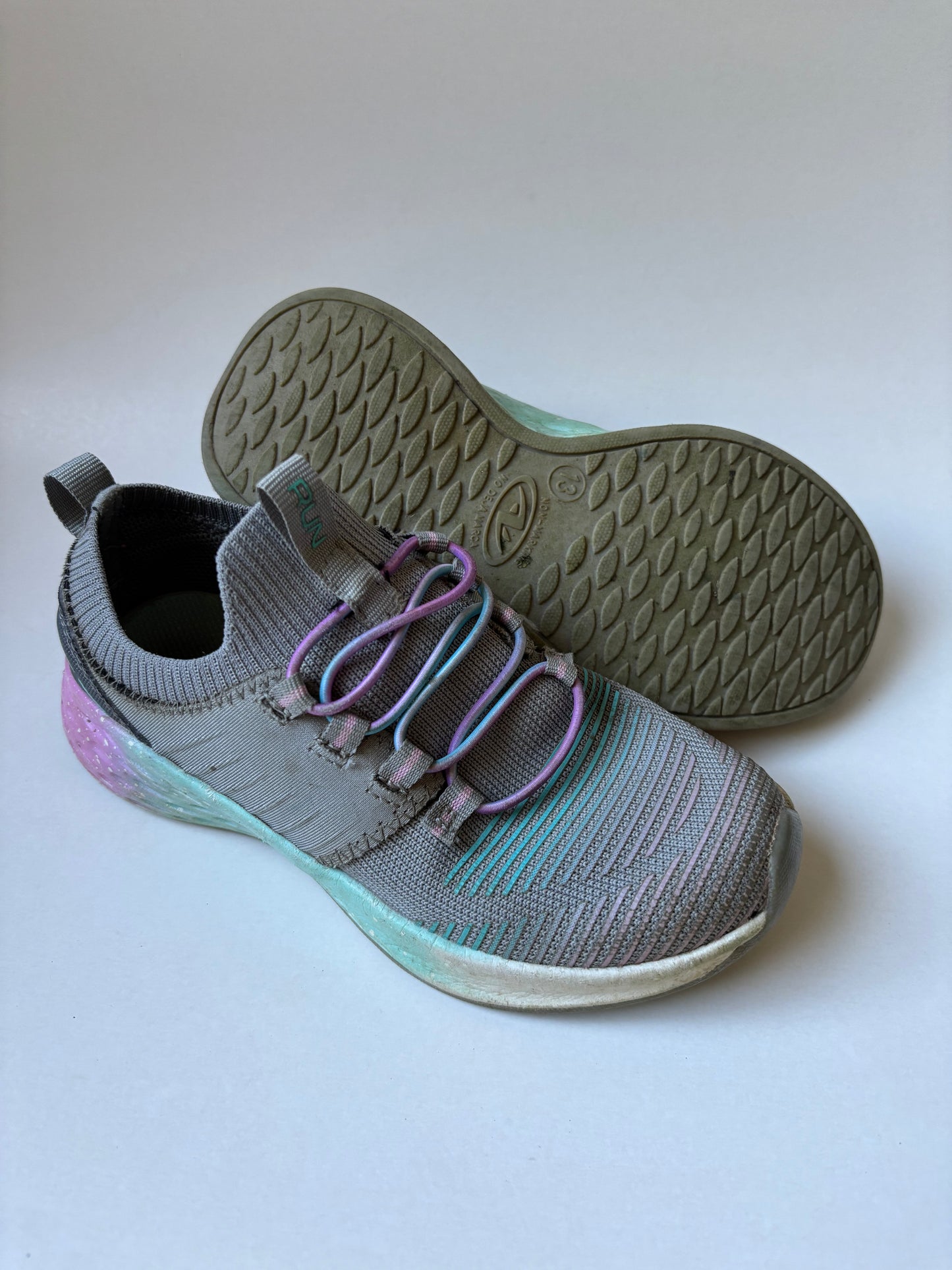 Grey & Pastel Pull On Runners