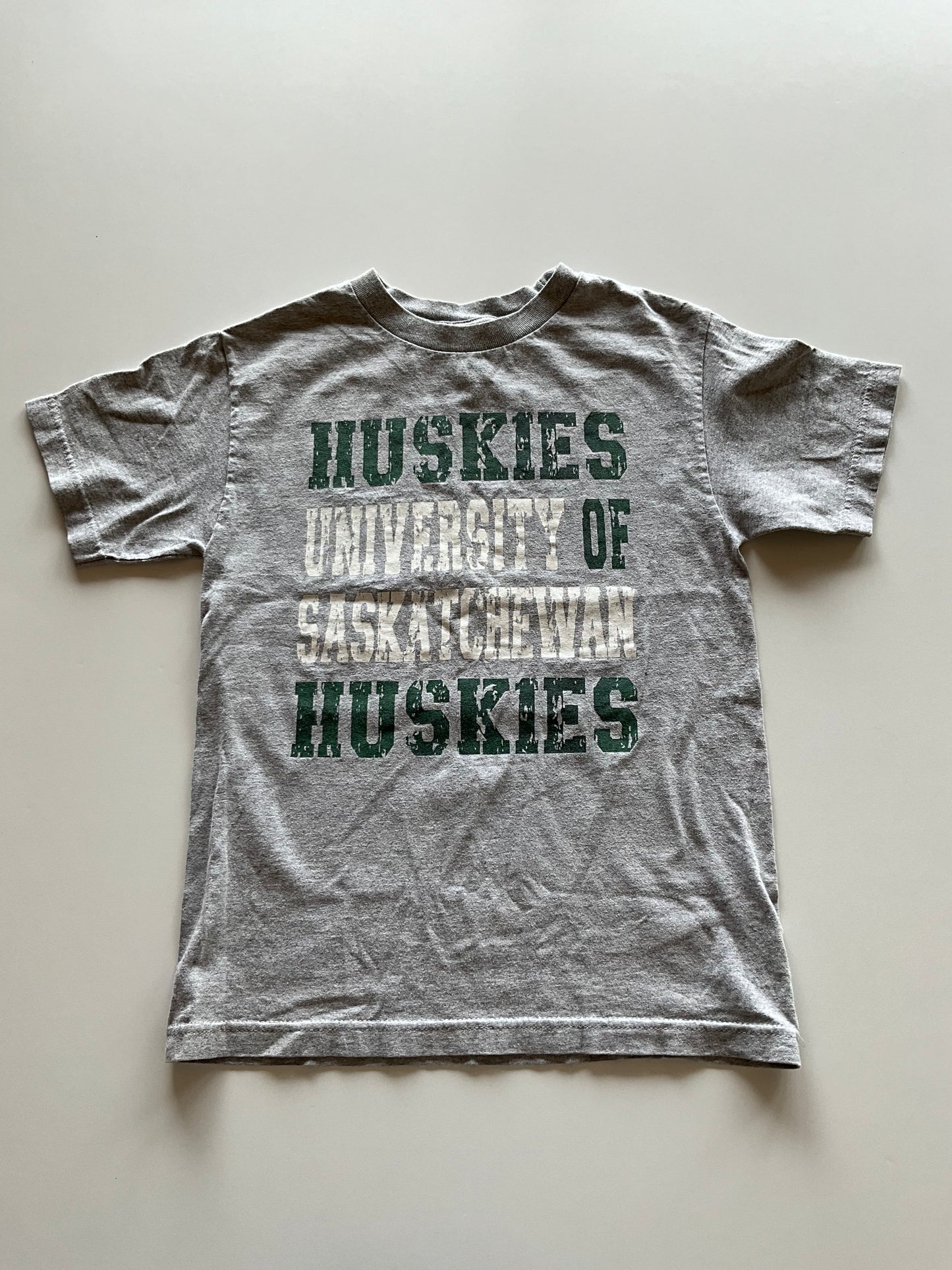 Grey UofS Huskies Tee