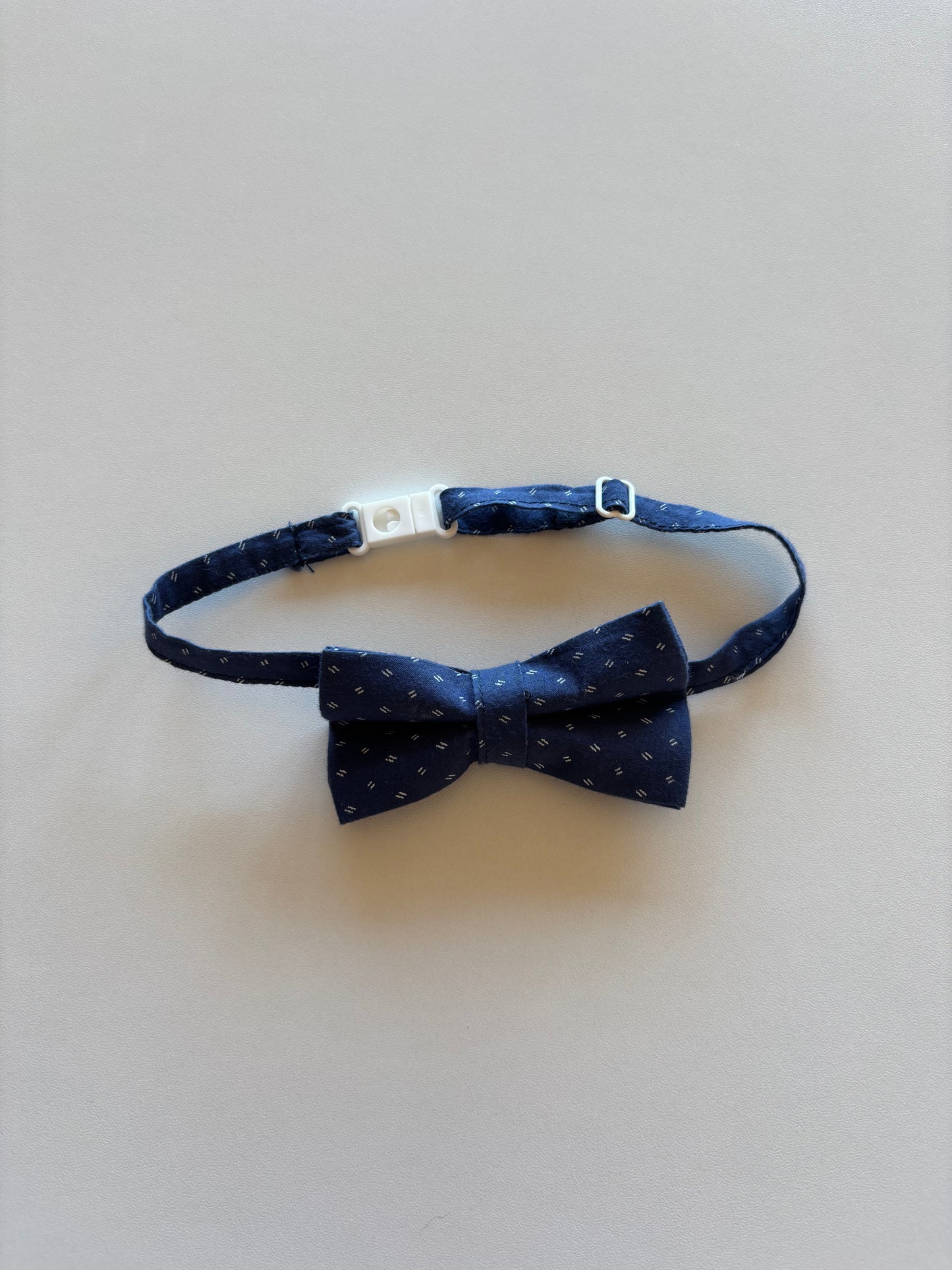 Adjustable Bow Tie