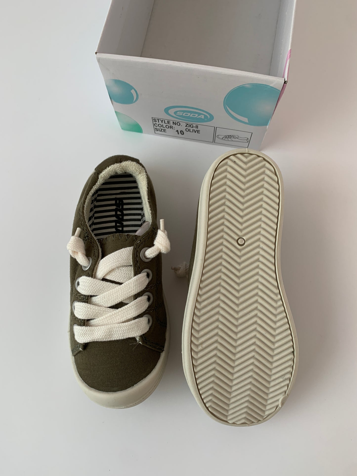 BNWT Olive Size 10 Sneakers