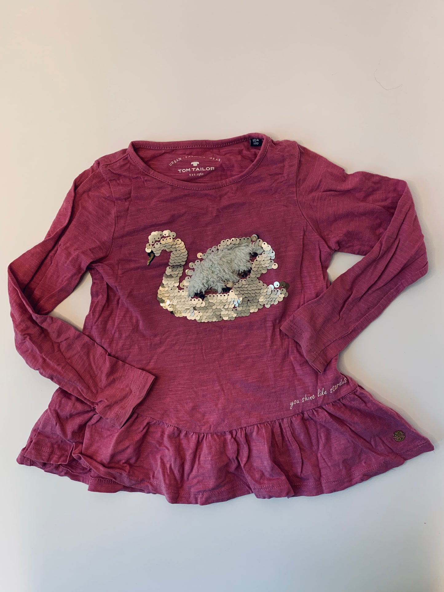 Flip Sequin Swan Shirt