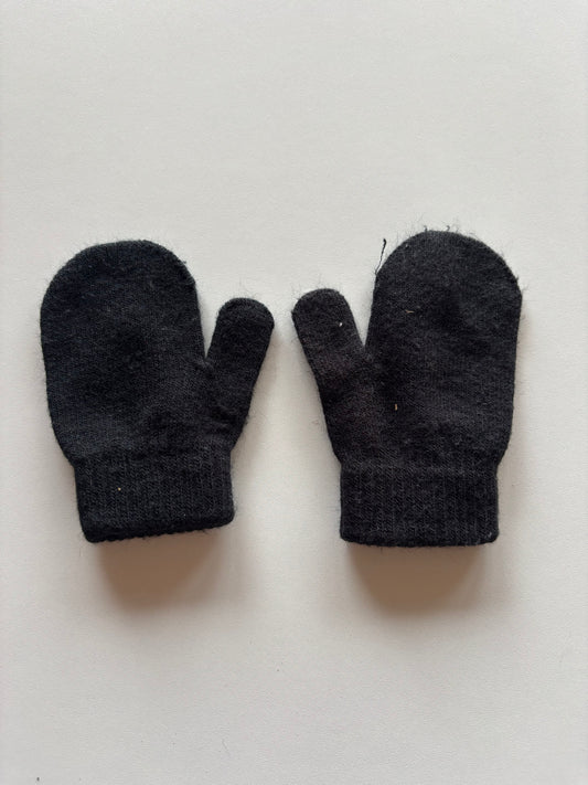 Black Mini Mittens