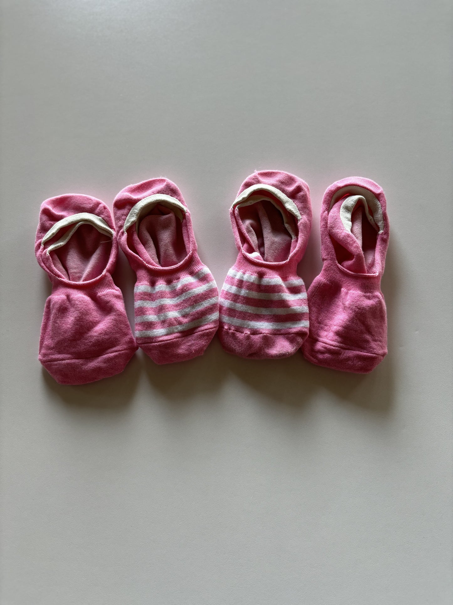 4 Pairs Pink No Show Socks