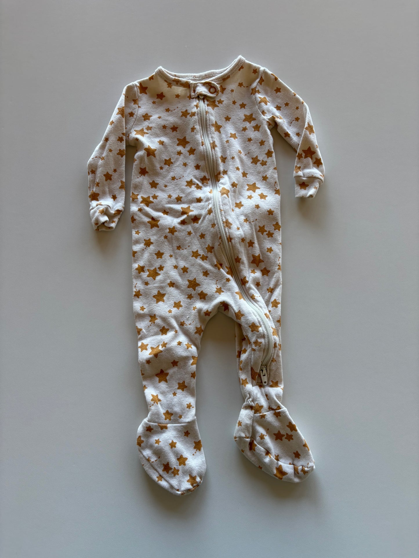 White & Gold Star Sleeper