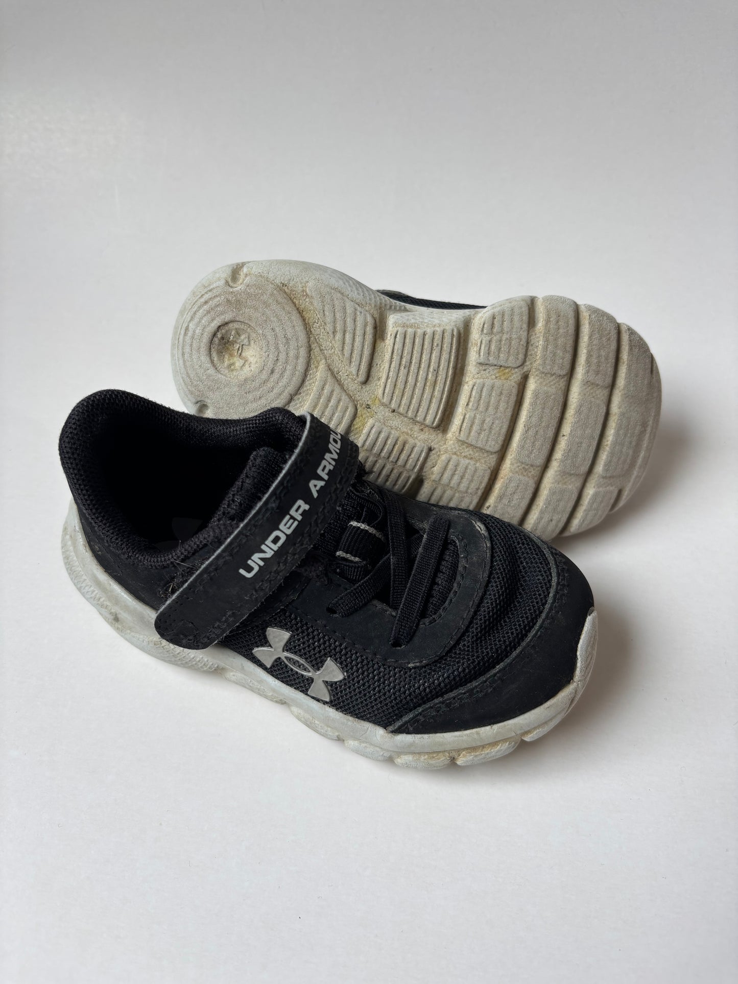 Black UA Runners