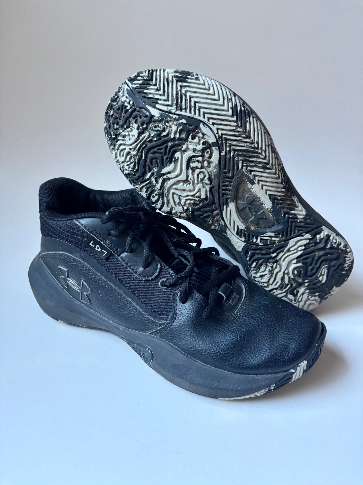 Black UA Runners