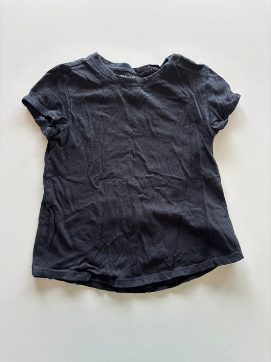 Black Tee