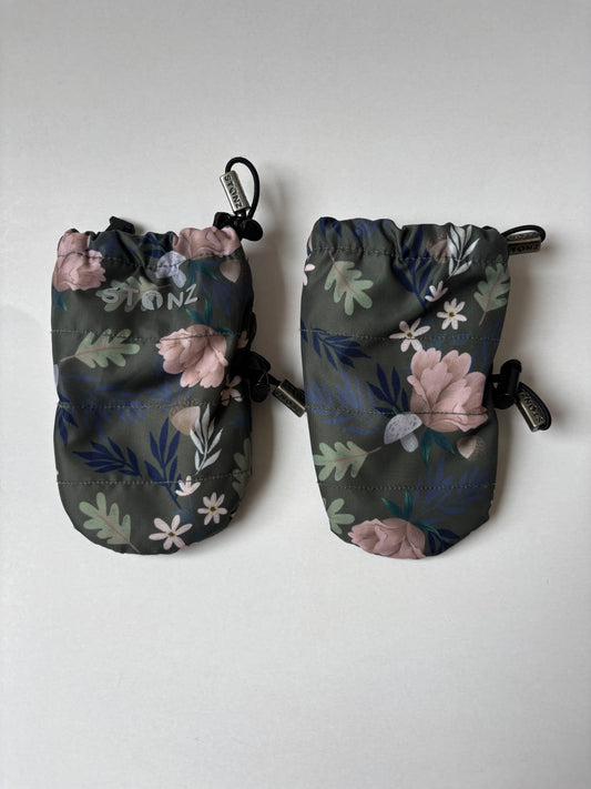 Thumbless Floral Stonz Mitts