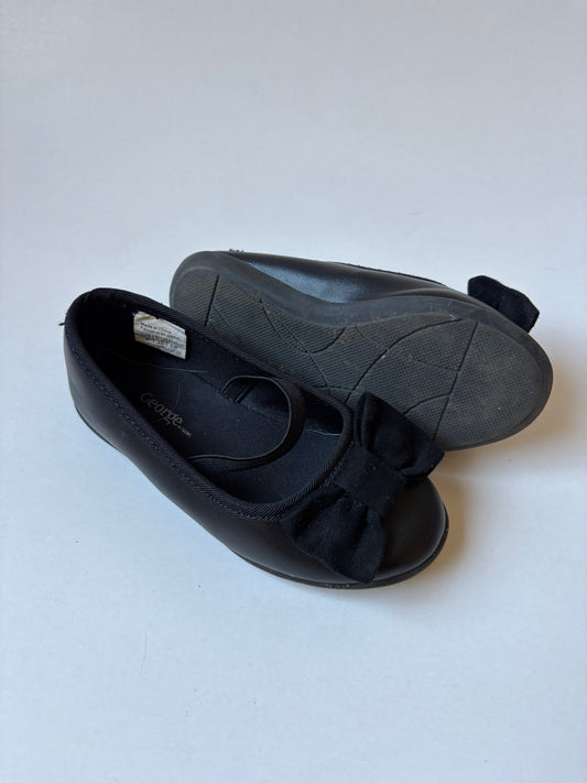 Black Ballet Flats