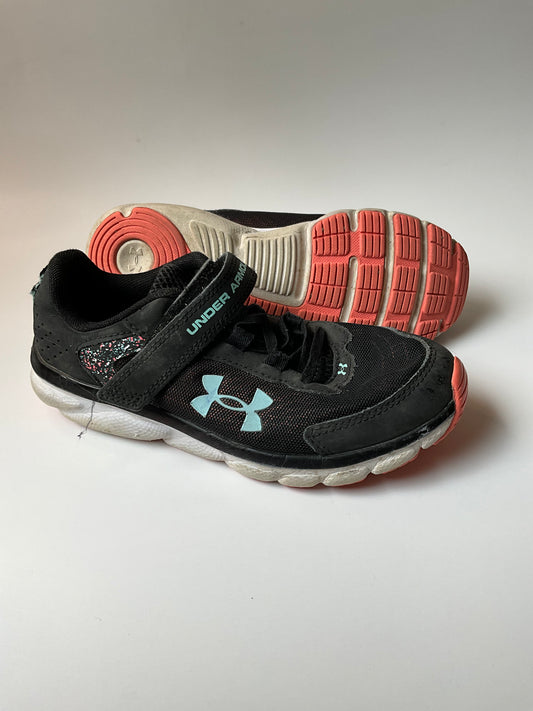 Black UA Runners - size 3