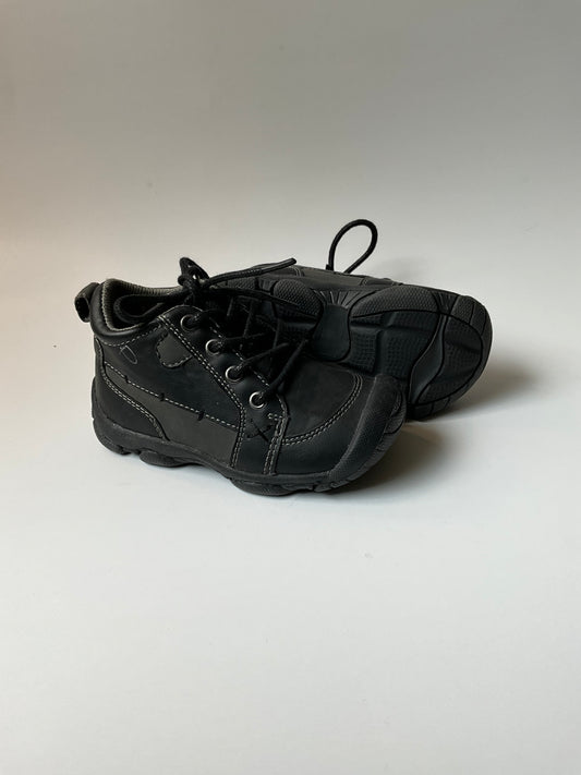 Black Shoes - size 5