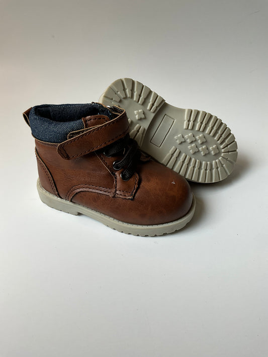 Brown Boots - size 4