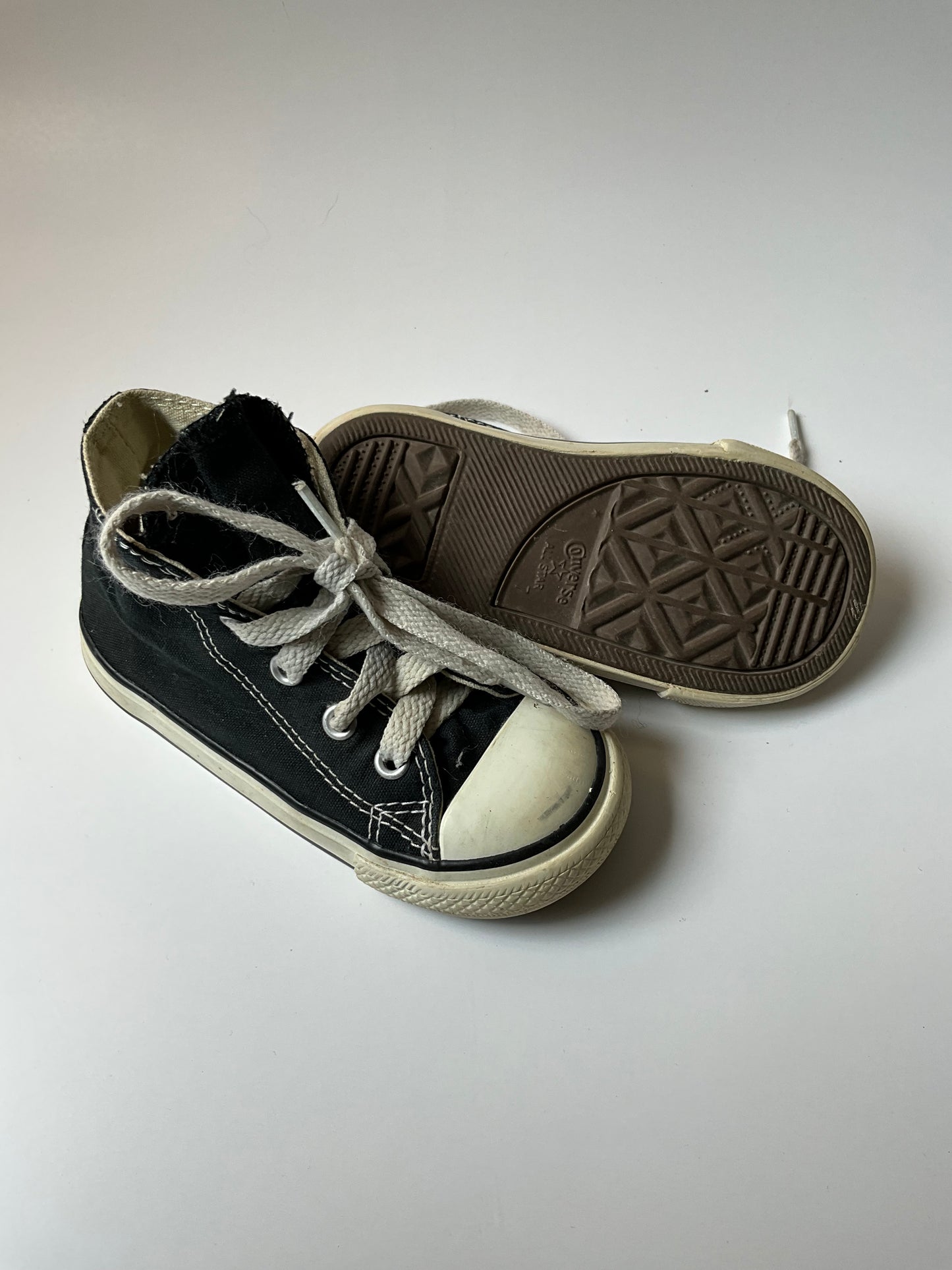 Black Converse - size 7