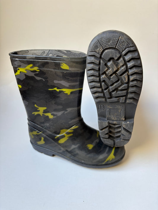 Lime Green & Grey Camo Rubber Boots