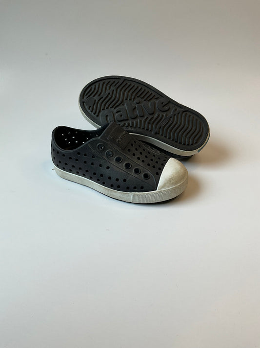 Black Native Shoes - size C7