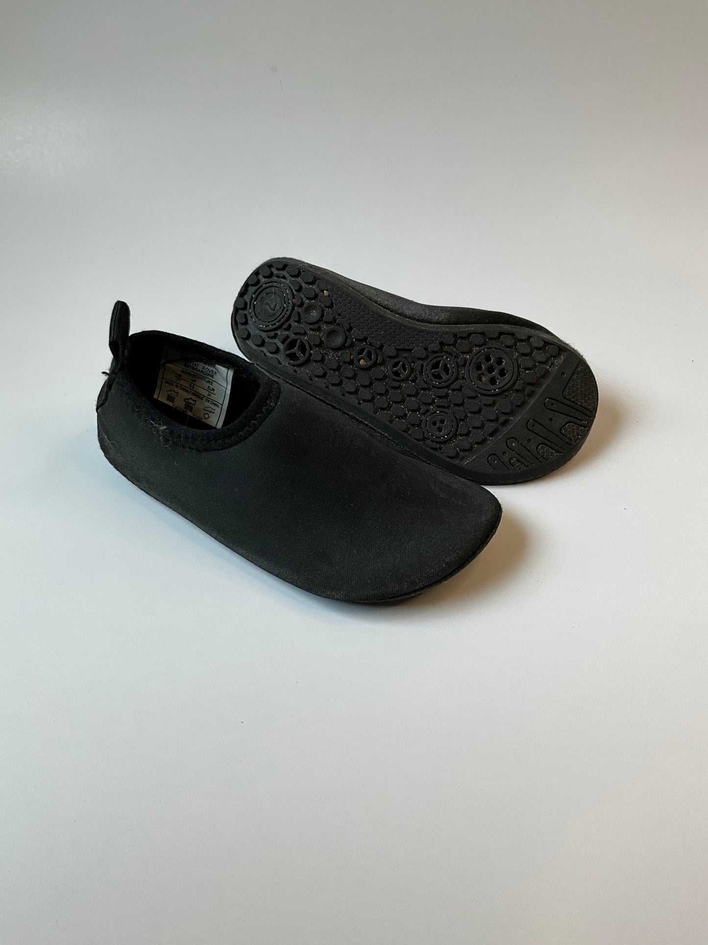 Black Water Shoes - size 7