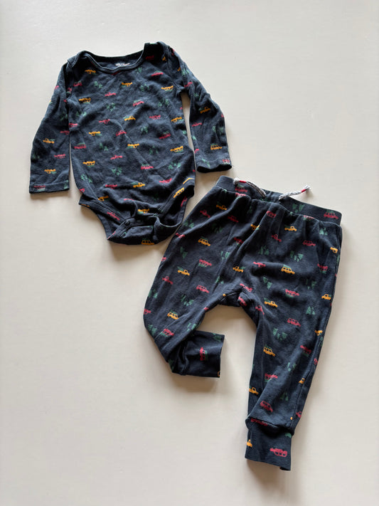 2pc Navy Trucks & Evergreens Set