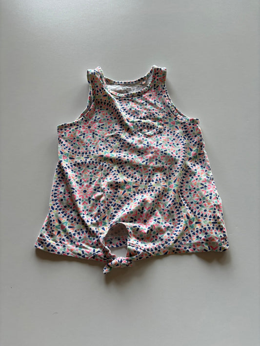 Neon Geometrical Knotted Tank