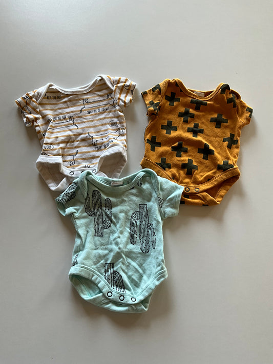 3pc Gender Neutral Onesie Lot