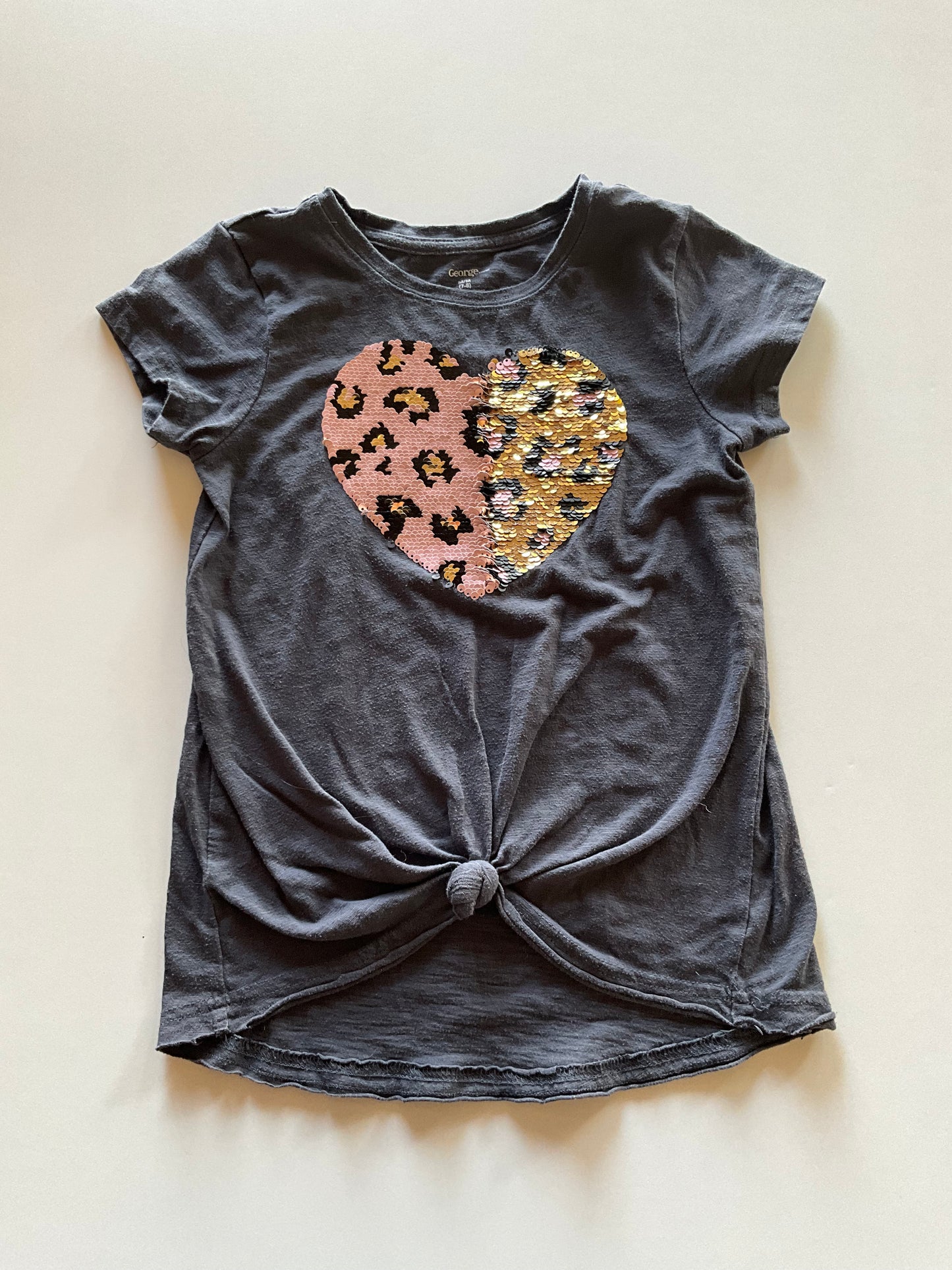 Flip Sequin Leopard Heart Tee
