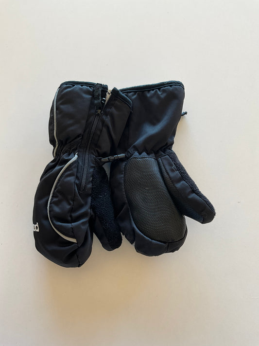 Black Snow Mittens