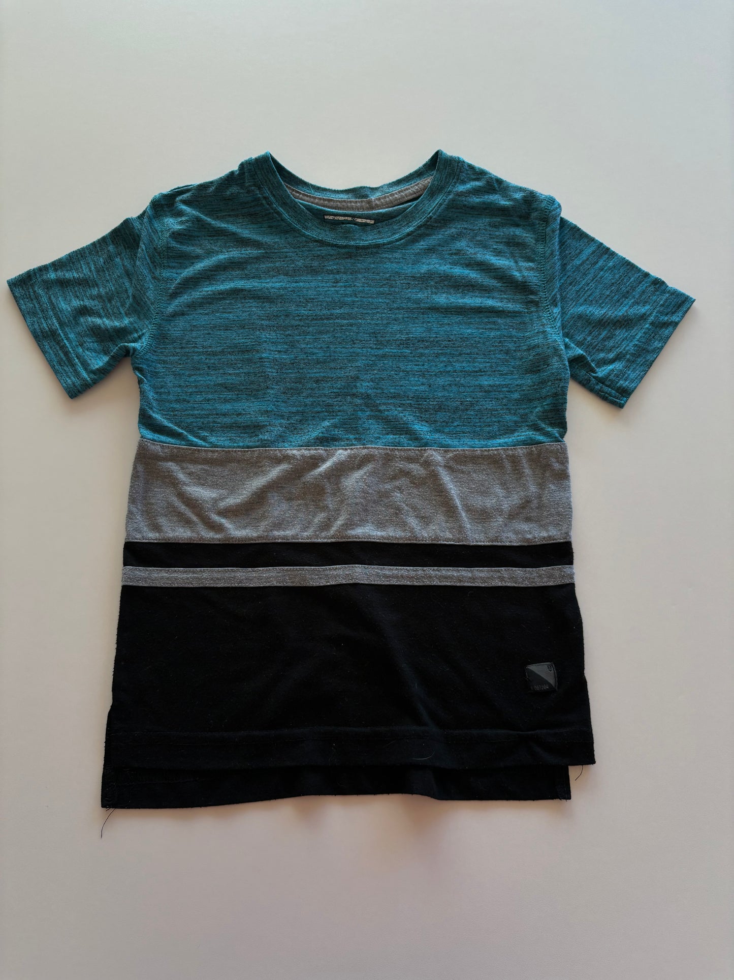 Turquoise, Grey, & Black Tee