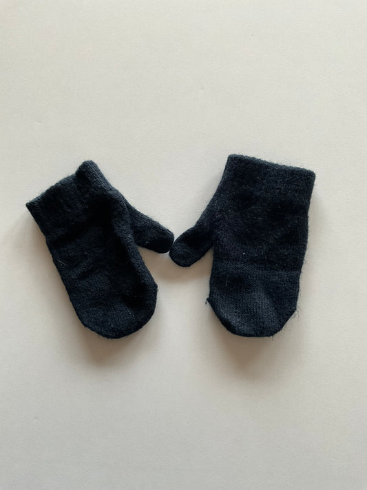 Black Toddler Magic Mittens