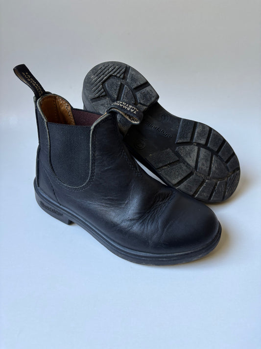 Black Blundstone Boots