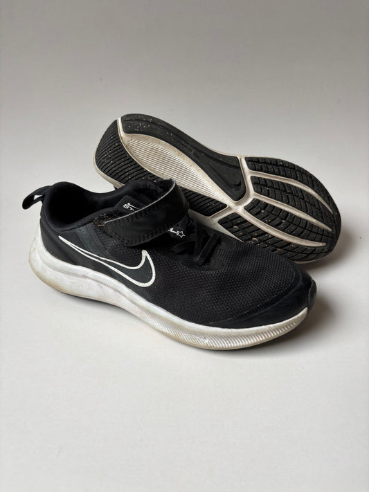 Black & White Nike Runners