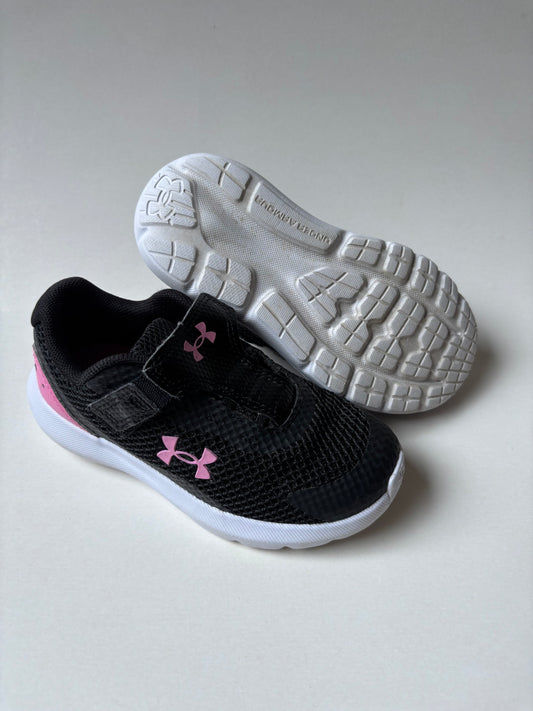 Black & Pink UA Runners