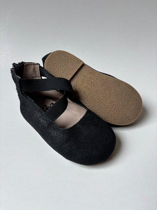 NWOT Black Ballerina Flats