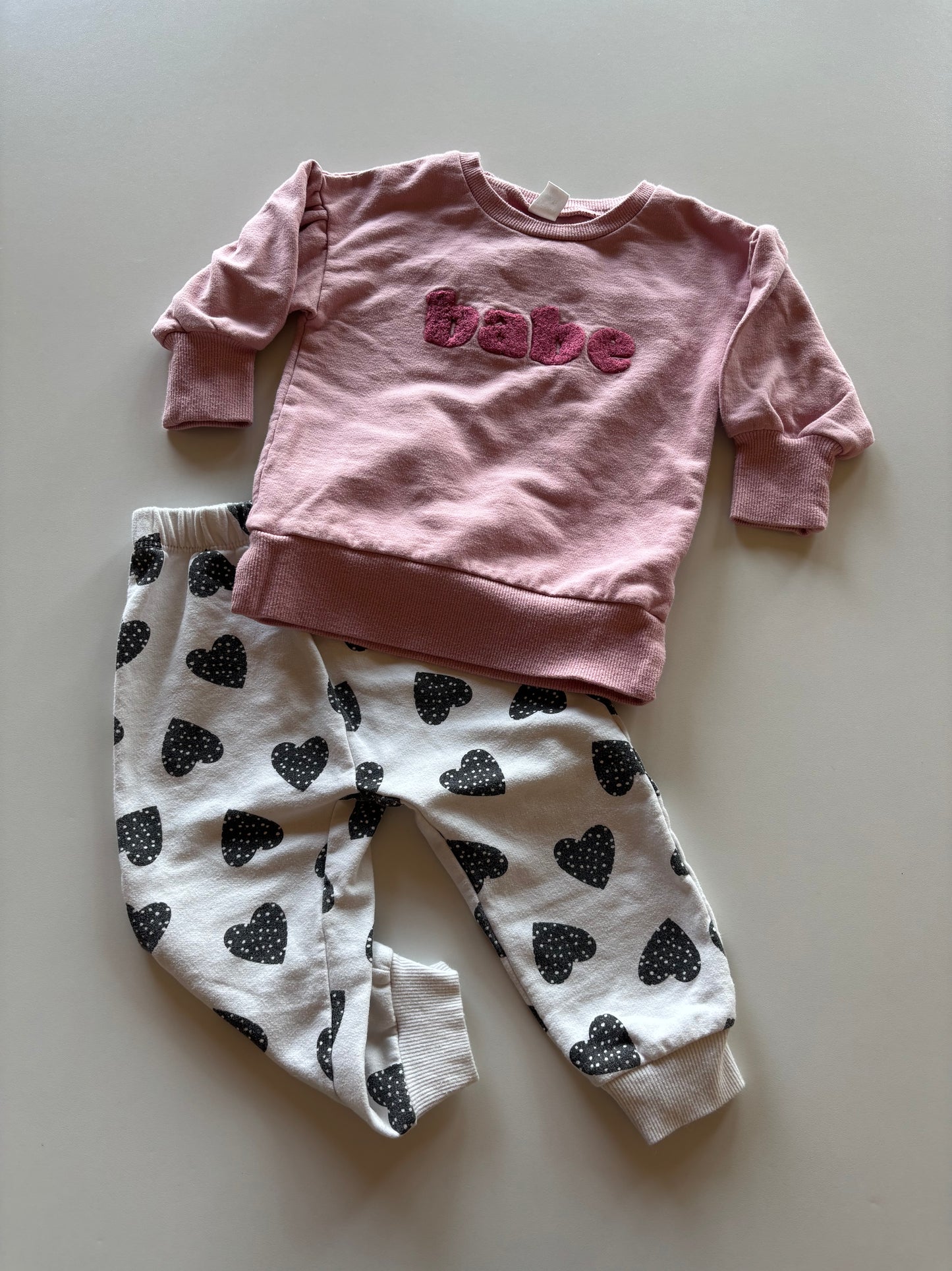 2pc Pink Babe & Heart Joggers Set