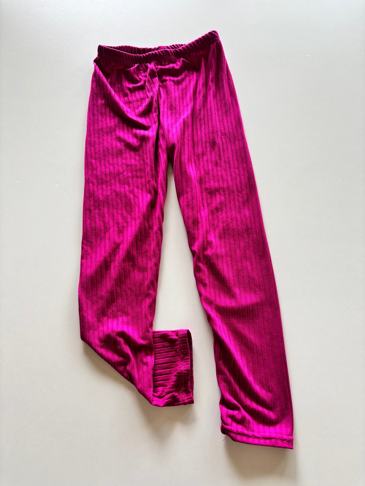 Ribbed Fuchsia Leggings
